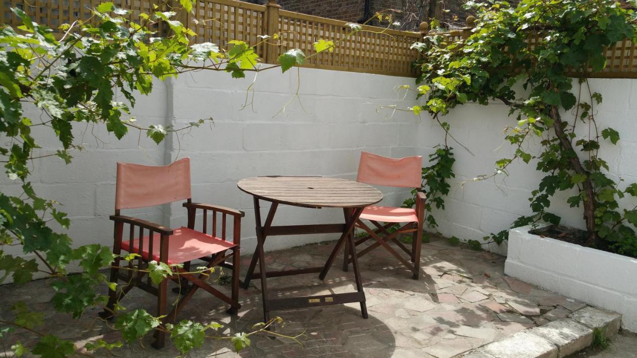 Appartamento Victorian Property Londra Esterno foto