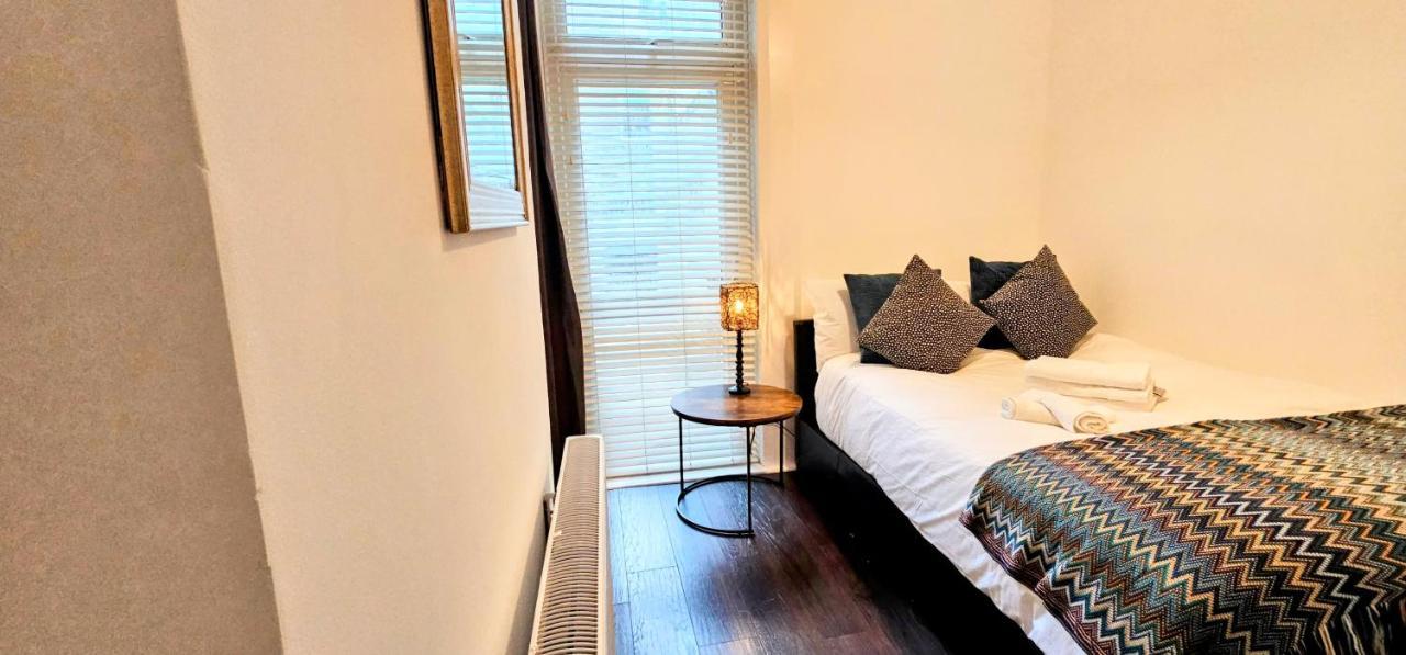 Appartamento Victorian Property Londra Esterno foto