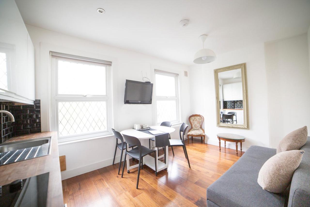 Appartamento Victorian Property Londra Esterno foto